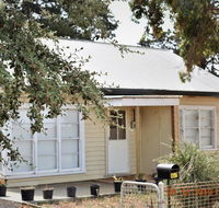 Happy cozy house for holidays Beach BBQ Pet friendly 35kms from CBD in country life style  - Accommodation Sunshine Coast