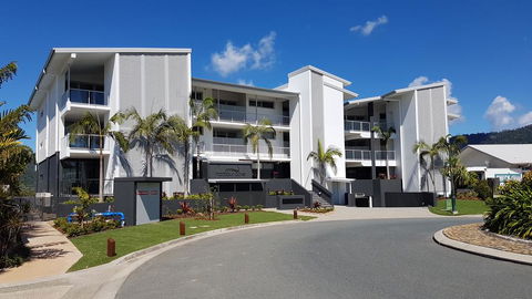 Harbour Cove - Accommodation Sunshine Coast 0