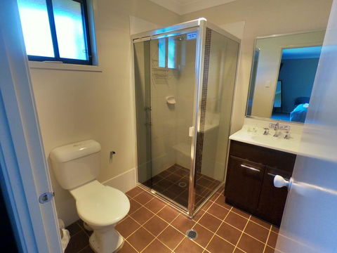 Hartley Hill Top Views - Accommodation Sunshine Coast 2