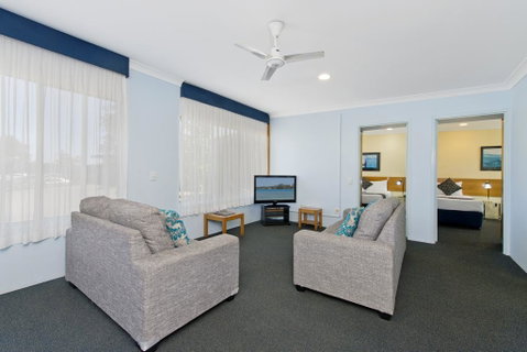 Haven Waters Motel & Apartments - Accommodation Sunshine Coast 2