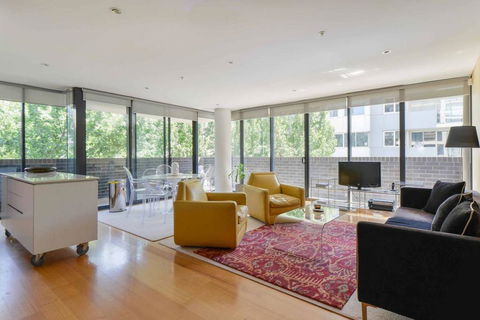 HAZEL Chapel St Socialite. Pool, Spa & Gym - Accommodation Sunshine Coast 0
