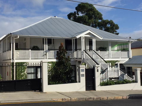Heal House - Accommodation Sunshine Coast 0