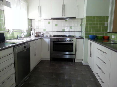 HEALESVILLE GETAWAY - Accommodation Sunshine Coast 2