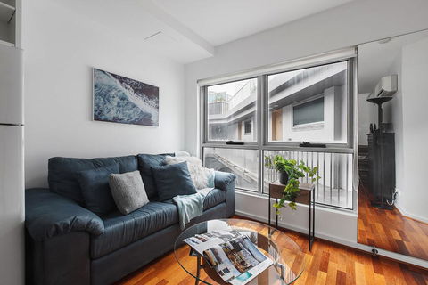 Heart Of Sandringham Apartment By Ready Set Host - Accommodation Sunshine Coast 1