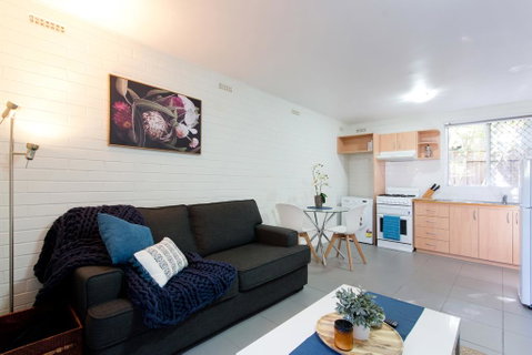Hensman Road Apartment Shenton Park - Accommodation Sunshine Coast 0