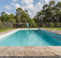 Hermitage Hideaway - Accommodation Sunshine Coast