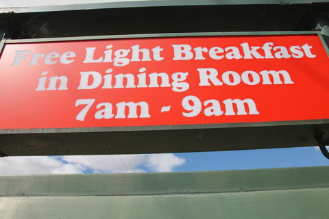 Hi Way Eight Motor Inn - Accommodation Sunshine Coast 0