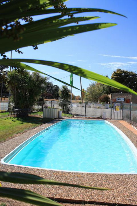 Hi Way Motor Inn - Accommodation Sunshine Coast 3
