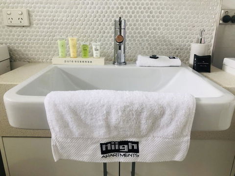 Hiigh Apartments - Accommodation Sunshine Coast 2