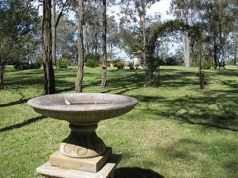 Hill Top Country Guest House - Accommodation Sunshine Coast 1
