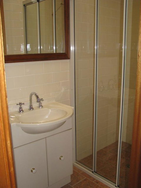 Hill Top Country Guest House - Accommodation Sunshine Coast 2