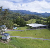 Hillcrest Mountain View Retreat - Accommodation Sunshine Coast