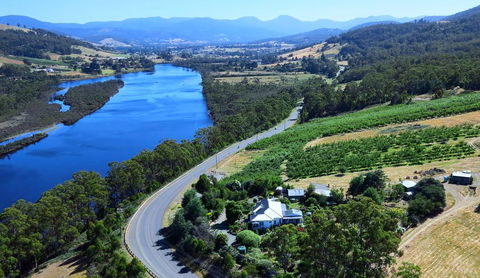 Hillside Bed And Breakfast - Accommodation Sunshine Coast 0