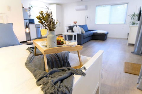 Hinterland Boutique Cottages -Cozy Cottage - Accommodation Sunshine Coast 0