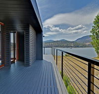 Hobart Waterfront Luxury Retreat - Accommodation Sunshine Coast