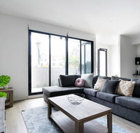 HOLIDAY HOME 3BR TOWNHOUSE with WIFI NEAR HIGHPOINT - Accommodation Sunshine Coast