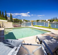 Holiday Home Luxe  Sanctuary Cove - Accommodation Sunshine Coast