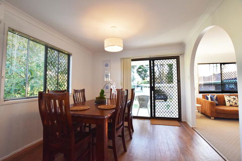 Holiday House - Accommodation Sunshine Coast 0