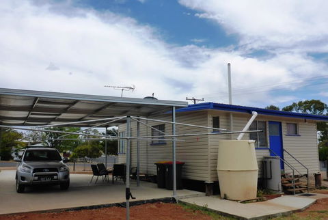 Holiday House Clermont - Accommodation Sunshine Coast 2