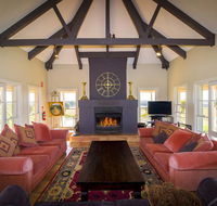 Holman Estate - Accommodation Sunshine Coast