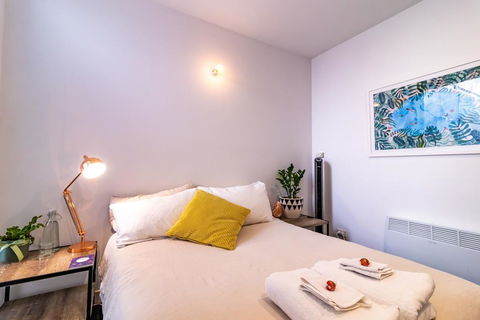 Homestay In The Heart Of Fitzroy - Walk To CBD - Accommodation Sunshine Coast 2