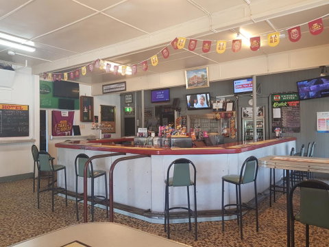 Hotel Kerwick - Accommodation Sunshine Coast 2