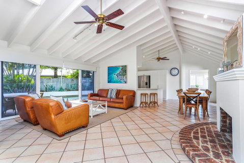 Island Living In The Heart Of Noosa - Accommodation Sunshine Coast 3