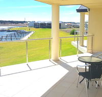 Island Waterfront Getaway - WiFi - Accommodation Sunshine Coast