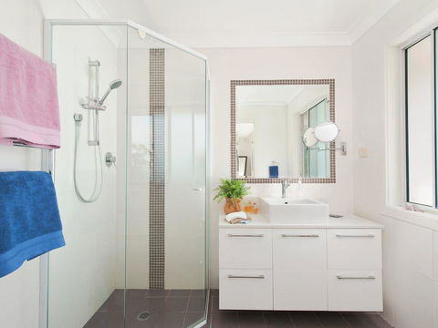 Jacaranda Blue @ Corlette - Accommodation Sunshine Coast 1