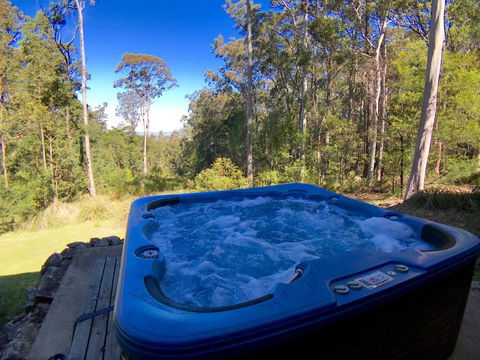 Jindalee Spa Lodge - Accommodation Sunshine Coast 0