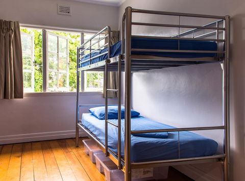 Joe's Place Backpackers - Accommodation Sunshine Coast 1