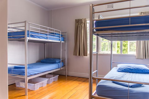 Joe's Place Backpackers - Accommodation Sunshine Coast 2