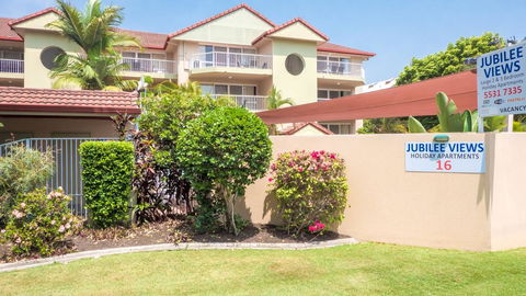 Jubilee Views Holiday Apartments - Accommodation Sunshine Coast 2