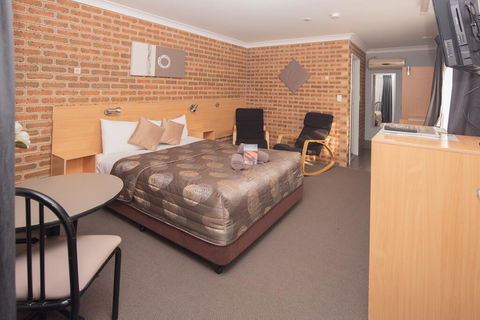 Jumbuck Motor Inn - Accommodation Sunshine Coast 1