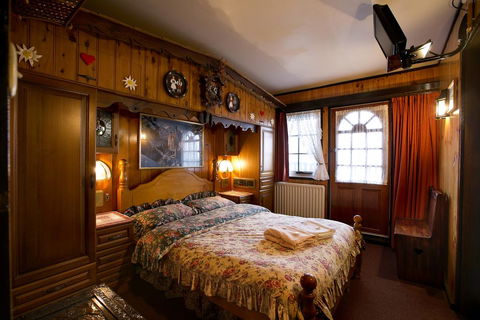Karelia Alpine Lodge - Accommodation Sunshine Coast 0