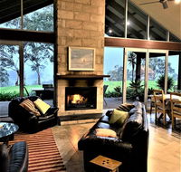 Kenwood Bank Vineyard Retreat - Accommodation Sunshine Coast