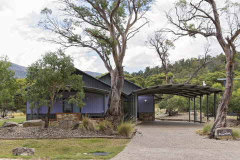 Kickenback Lodge - Accommodation Sunshine Coast 0