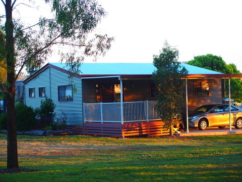 Killarney View Cabins And Caravan Park - Accommodation Sunshine Coast 0