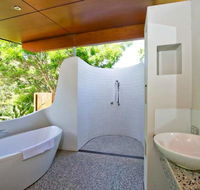 Kingfisher - Accommodation Sunshine Coast