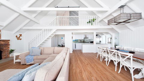 Kingsley Beach House - Boat Harbour - Accommodation Sunshine Coast 0