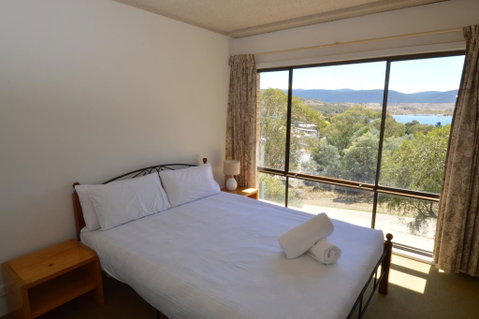Kirwan Apartments 10 - Accommodation Sunshine Coast 2