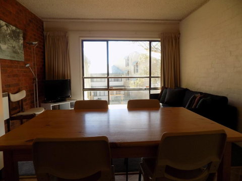 Kirwan Apartments 27 - Accommodation Sunshine Coast 0