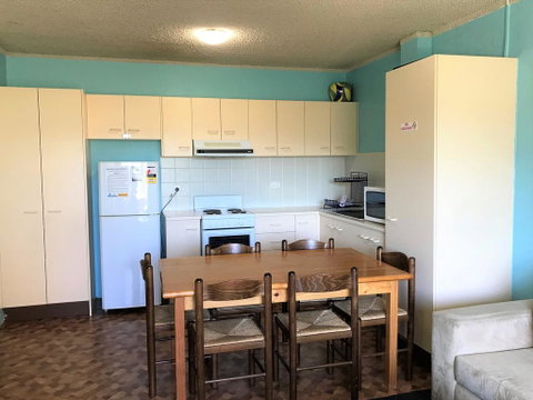 Kirwan Apartments 5 - Accommodation Sunshine Coast 2