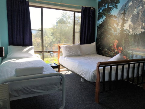 Kirwan Apartments 5 - Accommodation Sunshine Coast 3