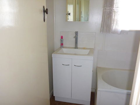 Kitches Cabin - Accommodation Sunshine Coast 3