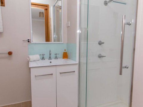 Kookas Nest - Waterfront Home, Tranquil Setting - Accommodation Sunshine Coast 1