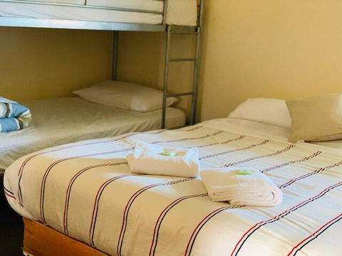 Kootingal Hotel - Accommodation Sunshine Coast 2