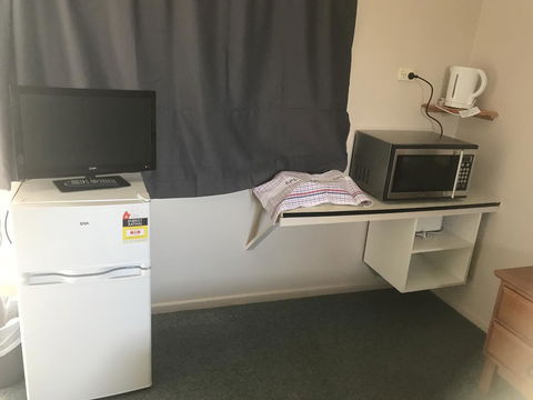 Kootingal Landview Motel - Accommodation Sunshine Coast 1