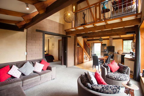 La Boheme Villa - Accommodation Sunshine Coast 3