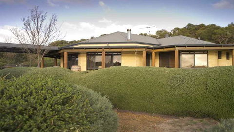 La Collina - Accommodation Sunshine Coast 0